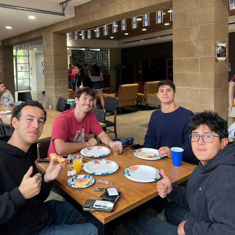 Family-Circle-Bagels